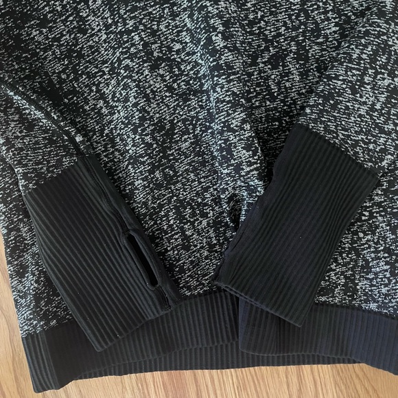 Lululemon Womens Rest Less 1/2 Half Zip Pullover Top womens 0 - Picture 3 of 4